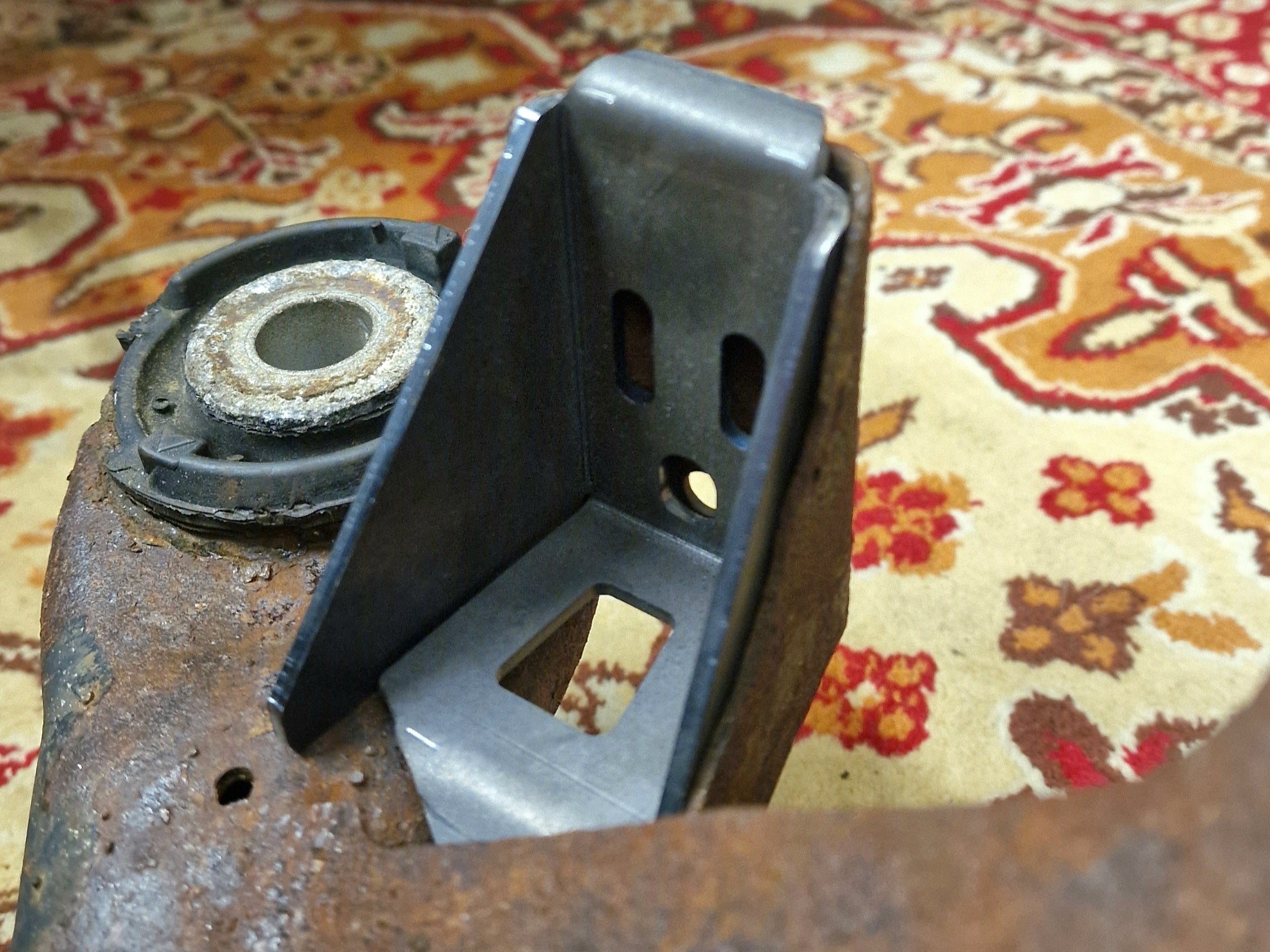 Wzmocnienia mocowań stabilizatora tylnego BMW E46