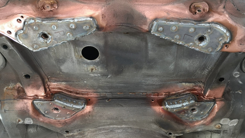 Wzmocnienia mocowań wózka tylnego zawieszenia BMW E36