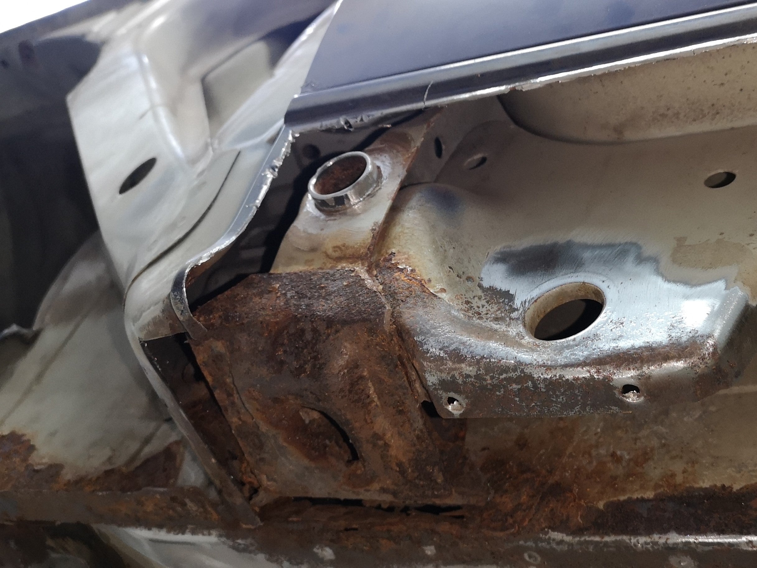 Reperaturki przednich/tylnych punktów podnoszenia progu BMW E36